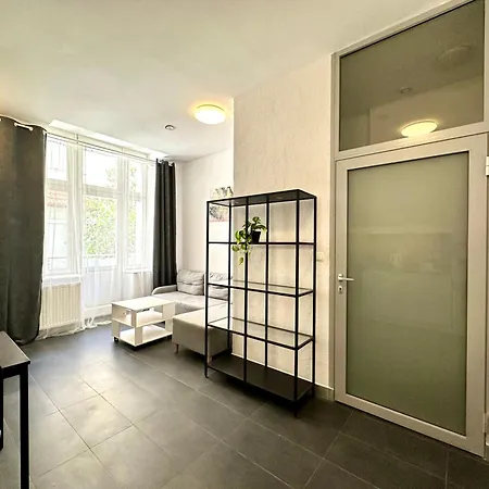 Kosciuszki Ii & Parking